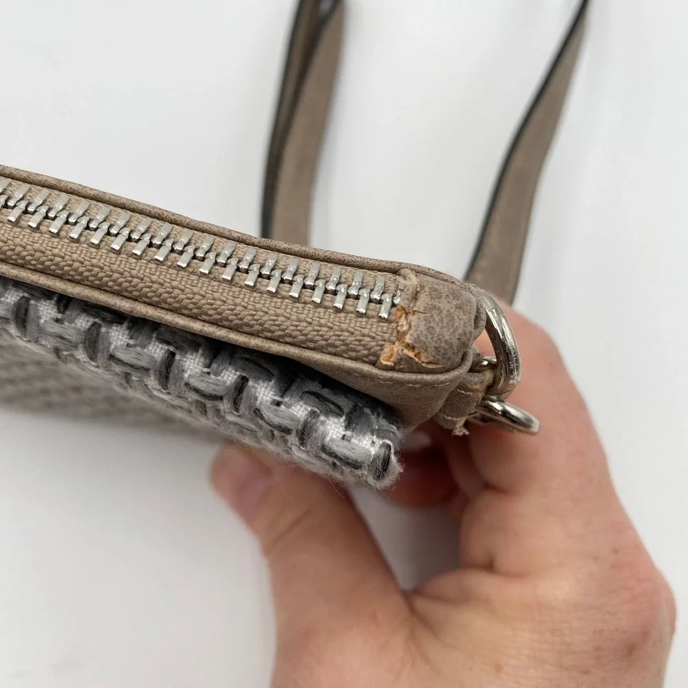 JEN&CO Woven Crossbody Wallet Clutch Organizer Card‎ Slots ID Window Strap